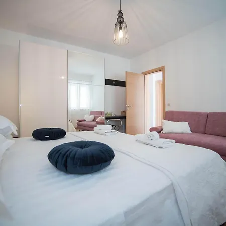 Faros - Two-bedroom With Terrace And Sea View شقة دوبروفينك