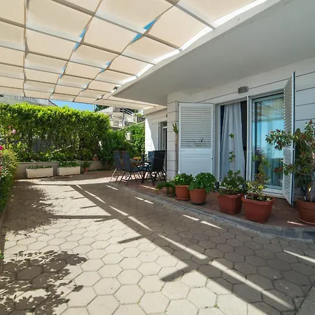 Apartment Faros - Two-bedroom With Terrace And Sea View Dubrovnik